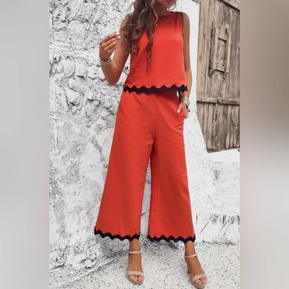 TANGERINE TRIMMED CHIC CAPRI SET - Picture 3 of 3